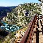 - Marija Holiday home *