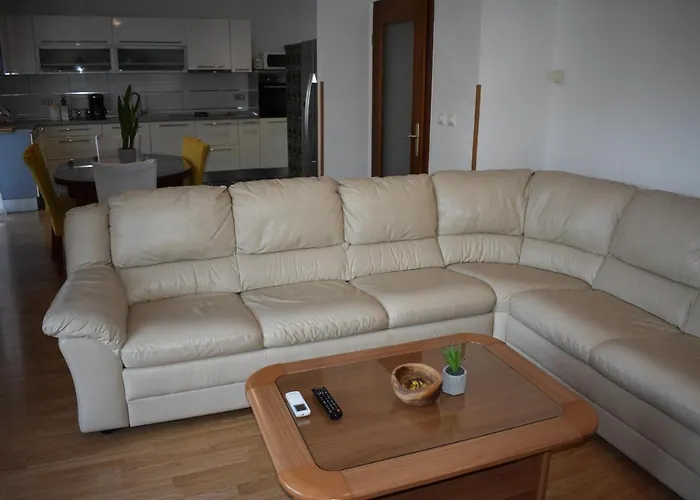 - Marija Vikendica *